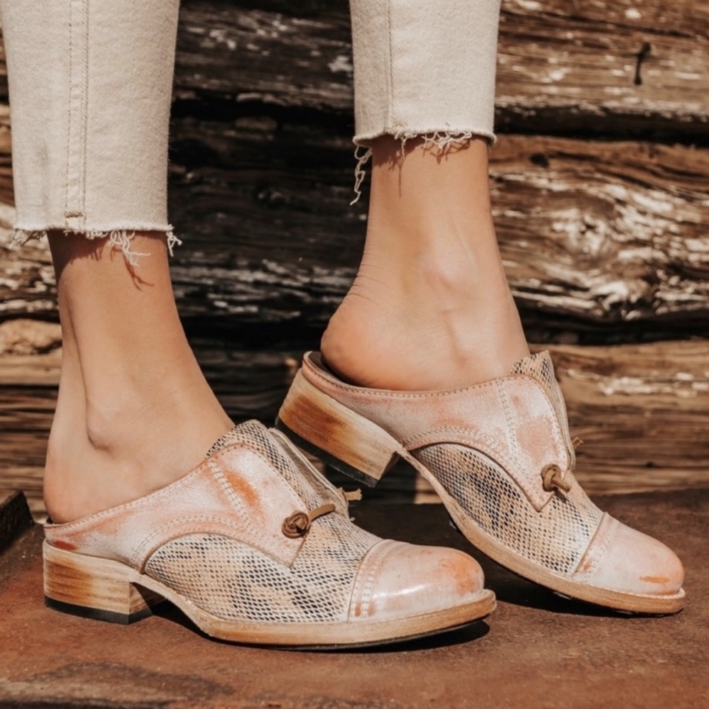 FREEBIRD BY STEVEN 'Malena' Blush Pink Multi Mules Size 8